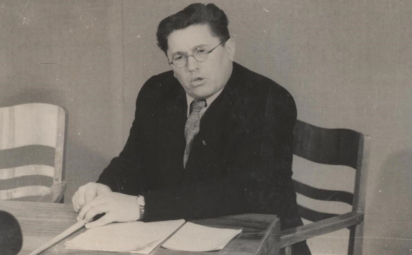Повар Ф. В.  Кандидат с.-г. наук 